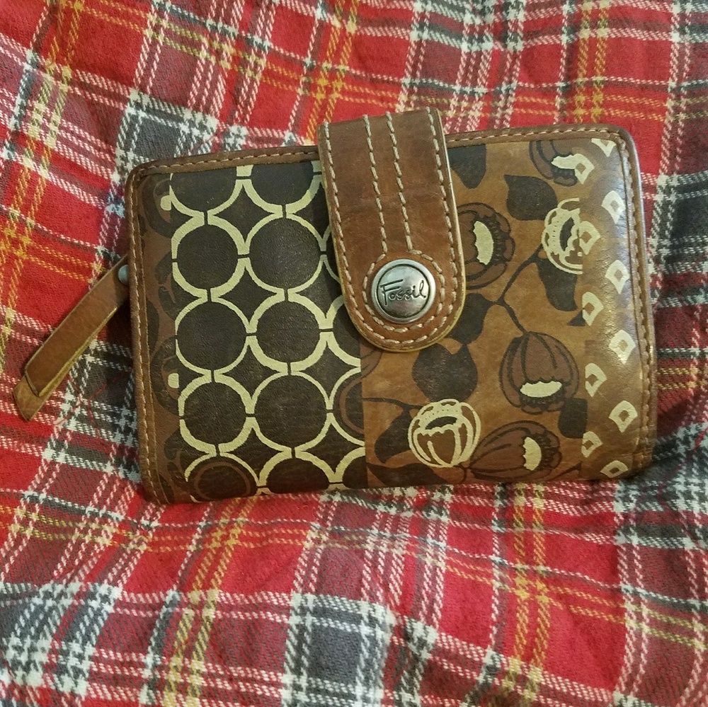FOSSIL wallet